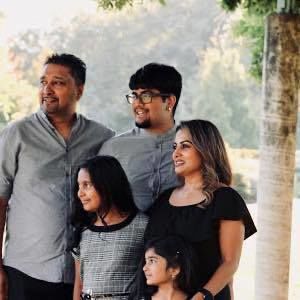 Meet your Posher, Sarika